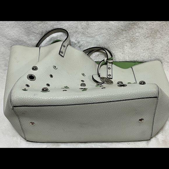 Jessica Simpson white and green lining with silver studs - Picture 6 of 11